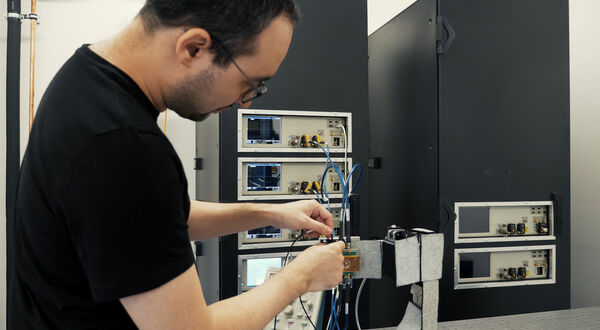 Tektronix to work with Wuppertal University