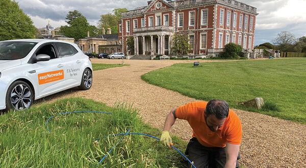 easyNetworks brings Gigabit Fibre to the Stansted Park Estate