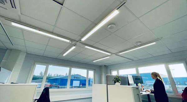 Helvar launches ready-to-be mounted Tracksensors for DALI lighting tracks