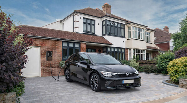 Humax and Rightcharge simplify and scale EV charging for fleets